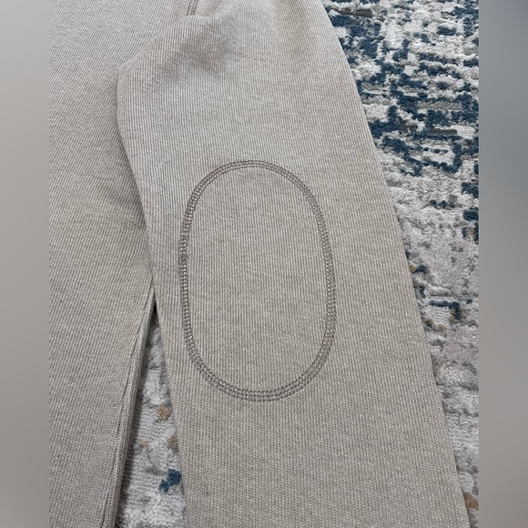 Banana Republic Cotton Crewneck Sweater - Men’s Medium - Picture 6 of 9